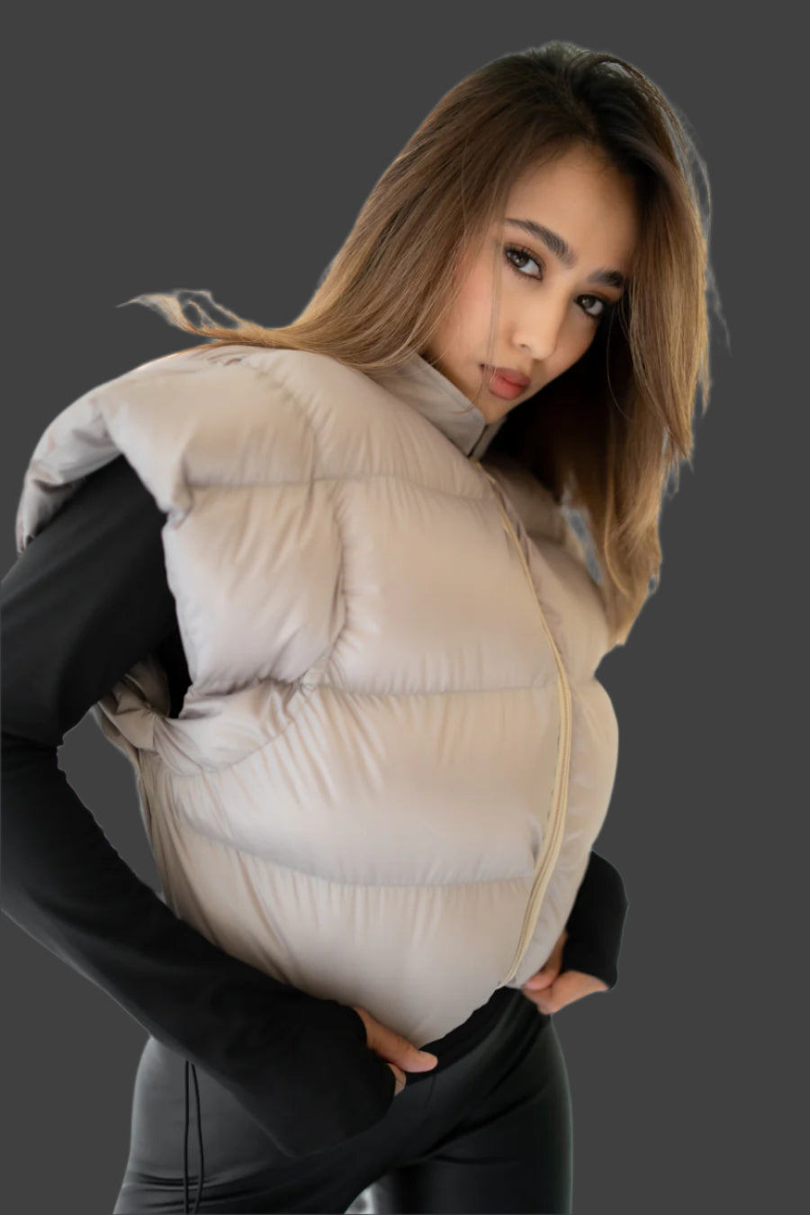 BEIGE HALF PUFF