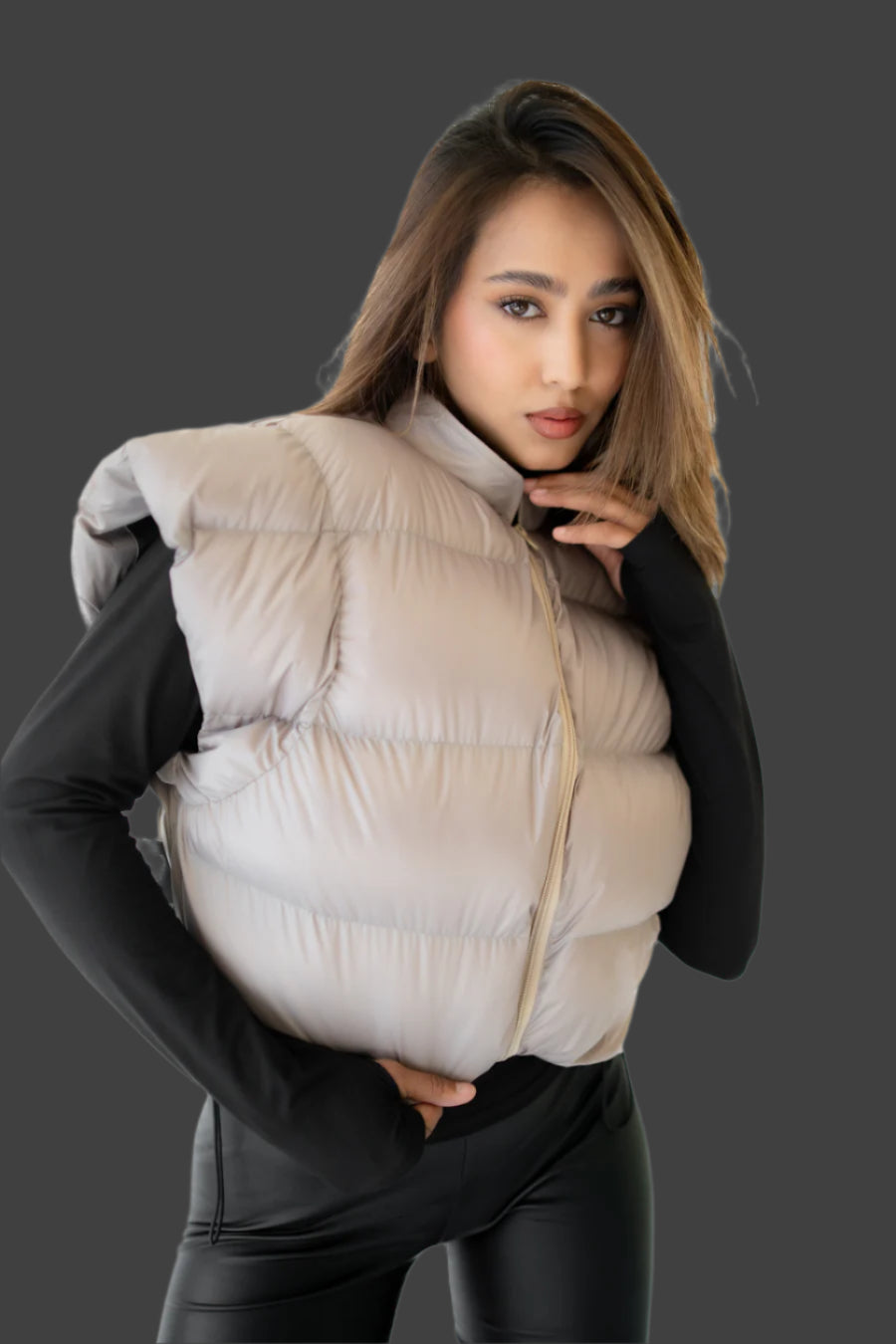BEIGE HALF PUFF
