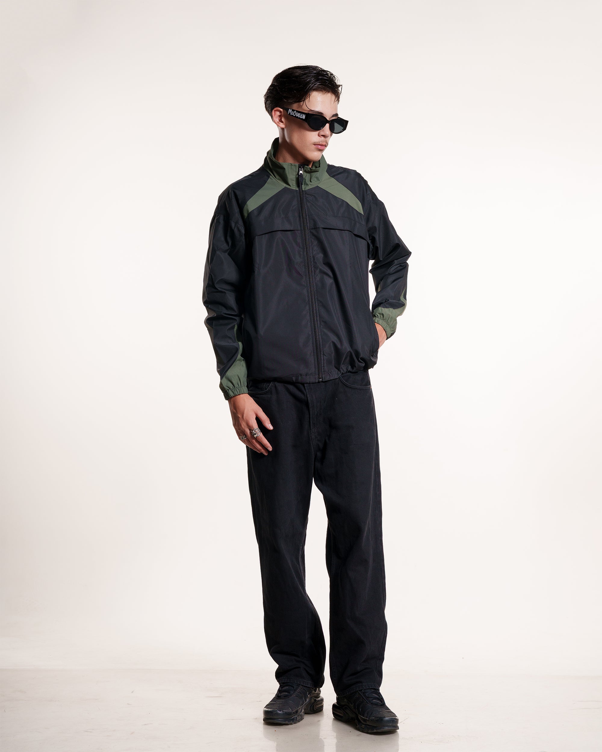URBAN JUNGLE WATERPROOF