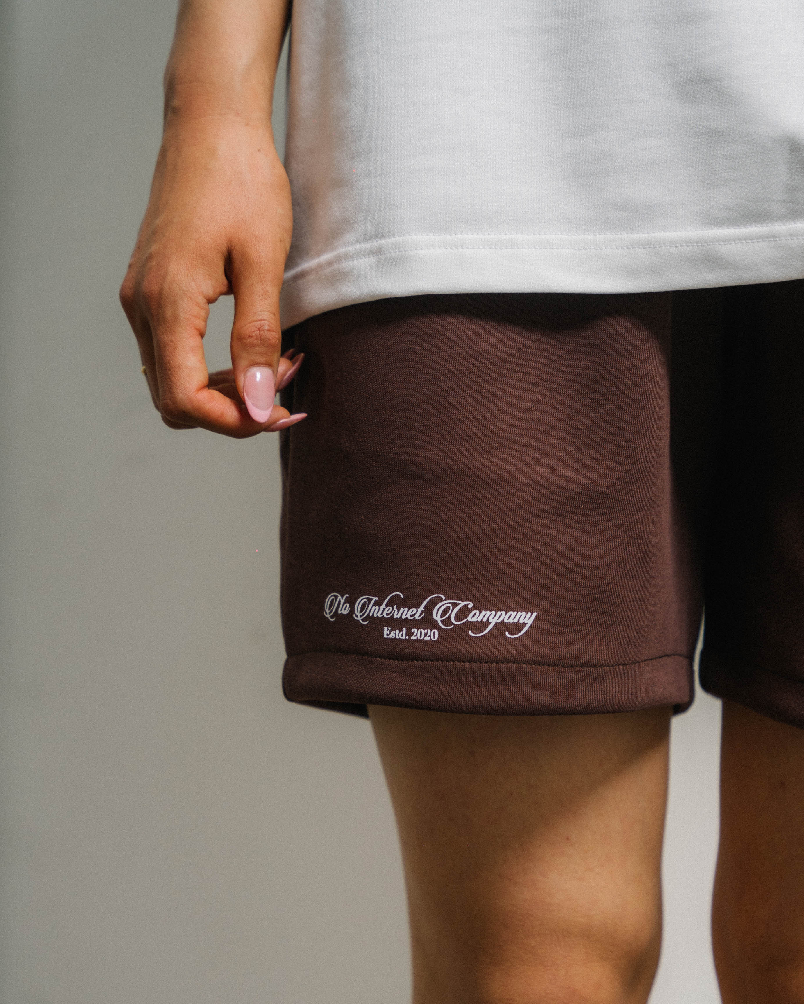 CREST SHORTS (BROWN)
