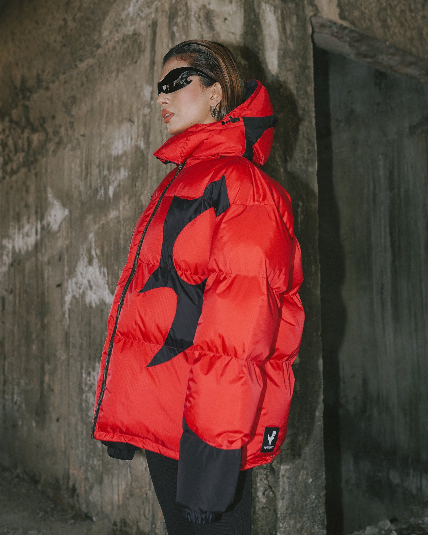 THUNDER CLO PUFFER -RED/BLACK