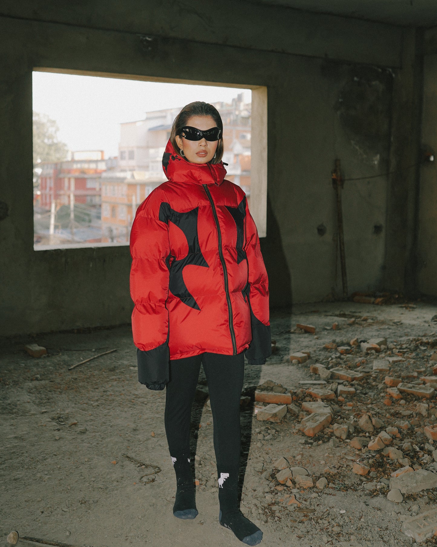 THUNDER CLO PUFFER -RED/BLACK