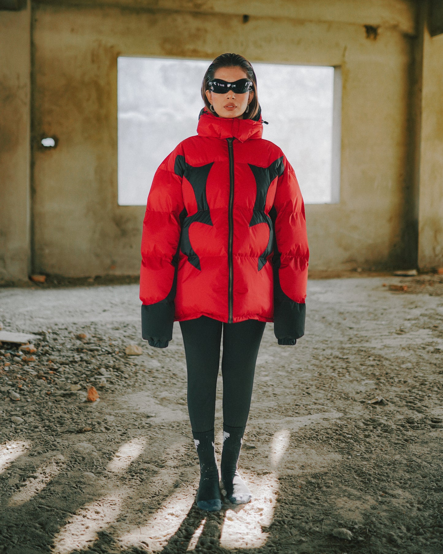 THUNDER CLO PUFFER -RED/BLACK