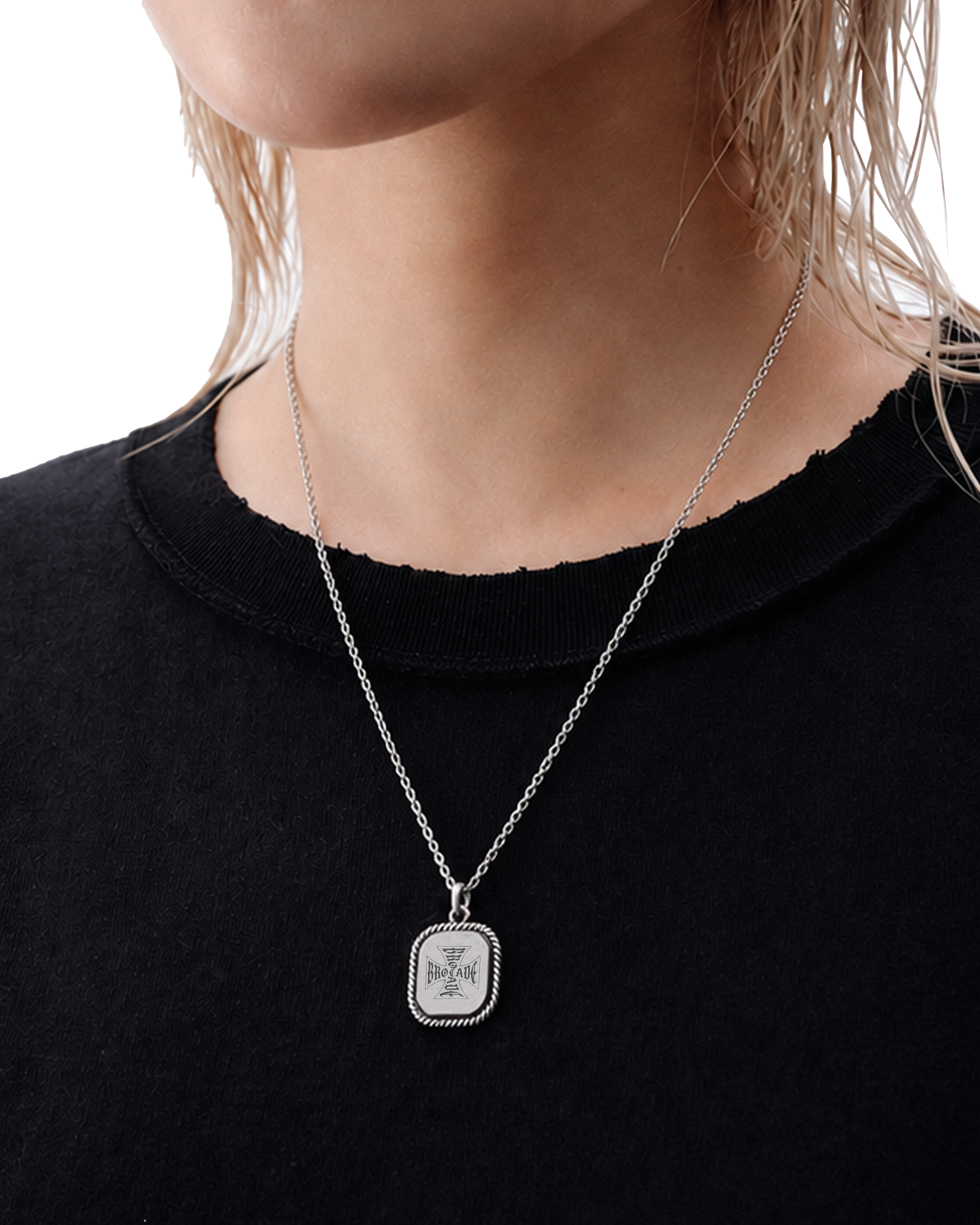 CROSSOVER PENDANT
